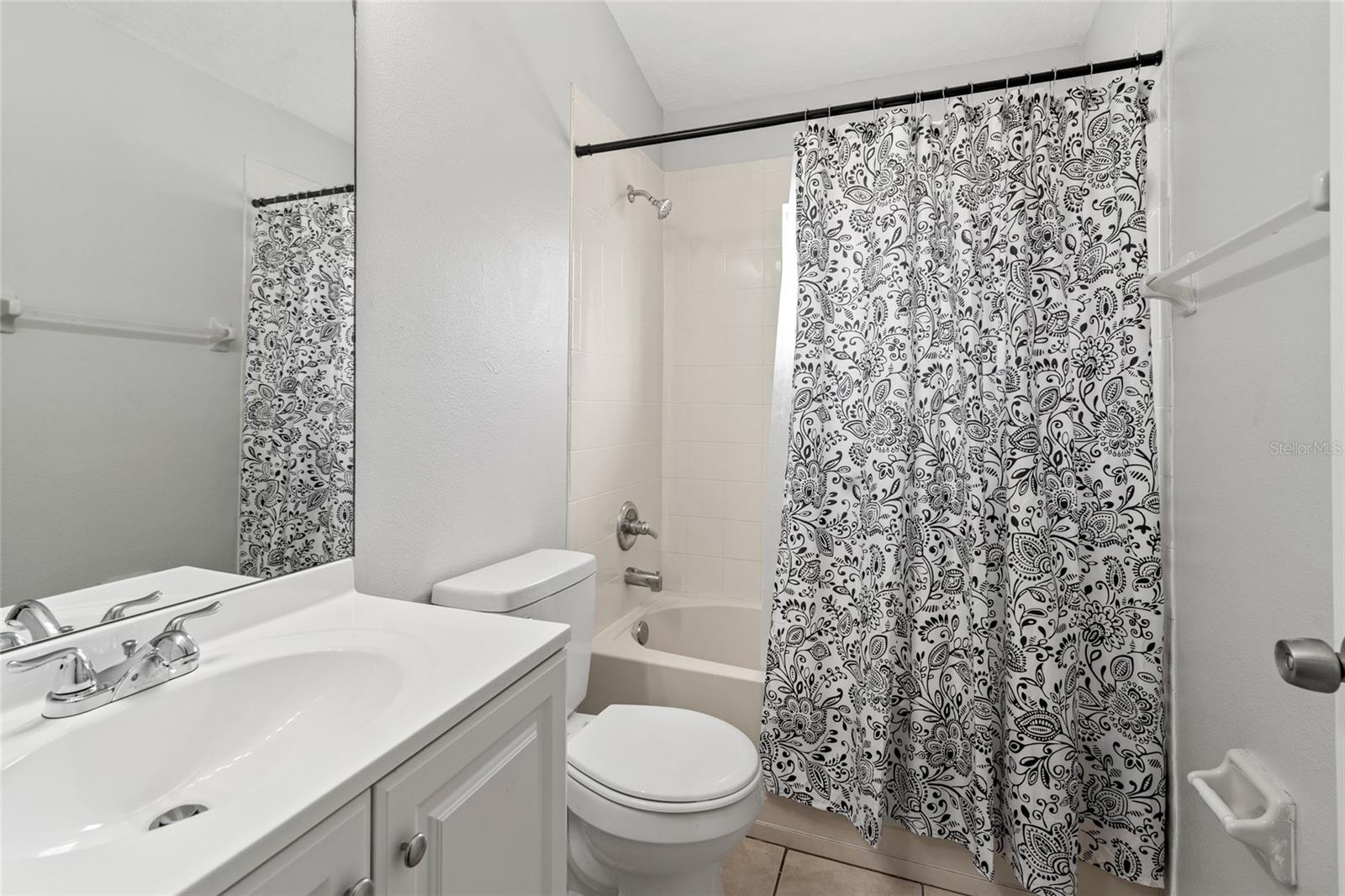 LAKE BERNADETTE PRCL 15B - Residential