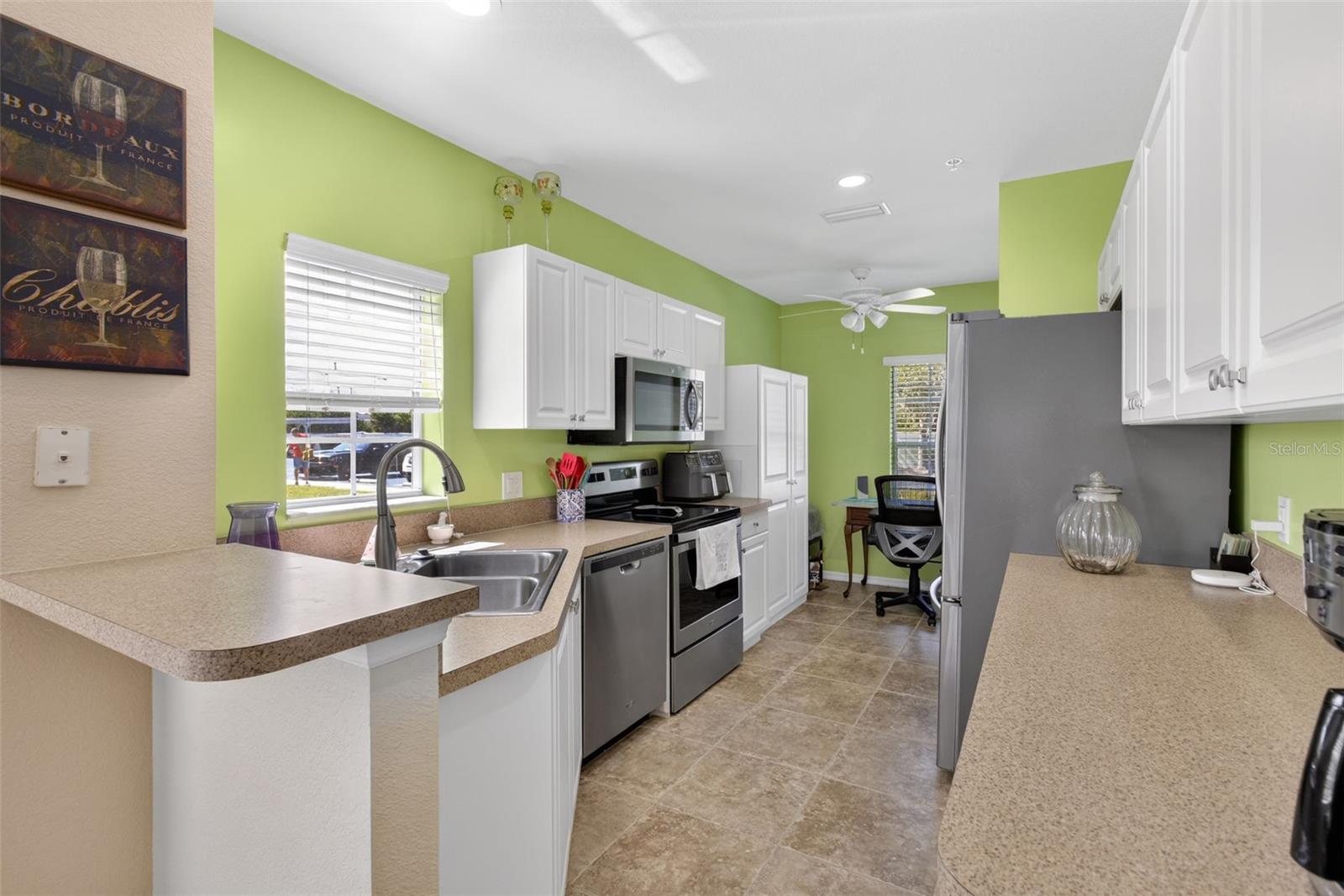 LAKE VIEW CONDO AT HERITAGE - Residential