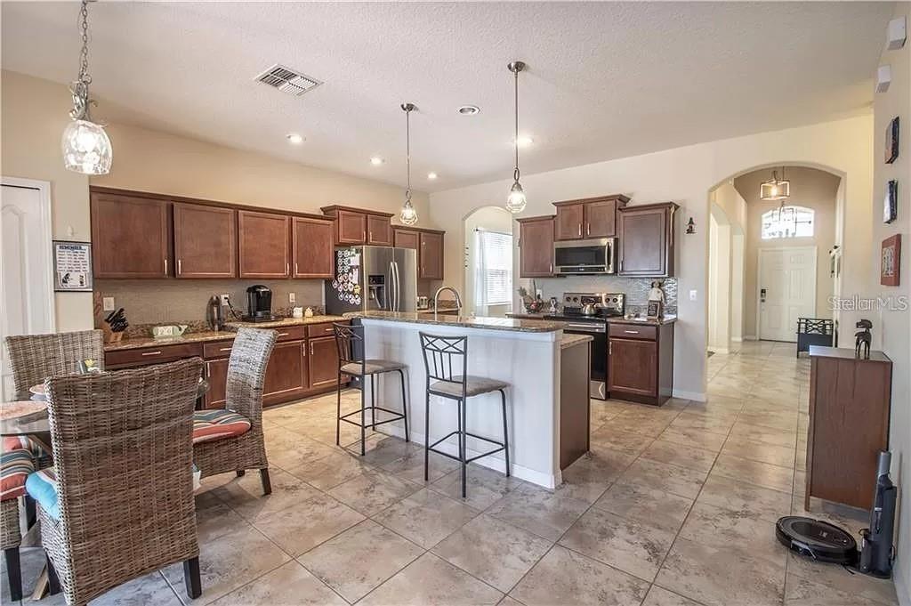 WORTHINGTON - Residential Lease