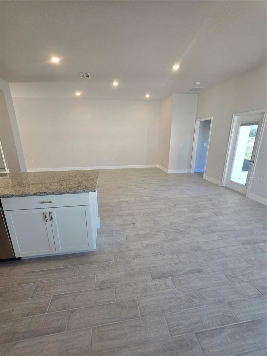 WYLD PALMS - Residential