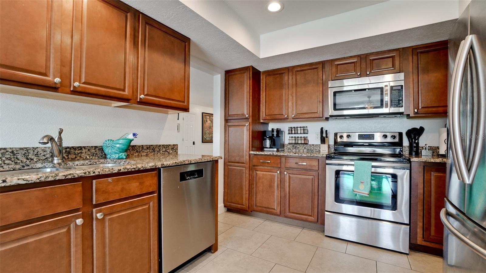 COUNTRY CLUB HEIGHTS FIRST ADD - Residential