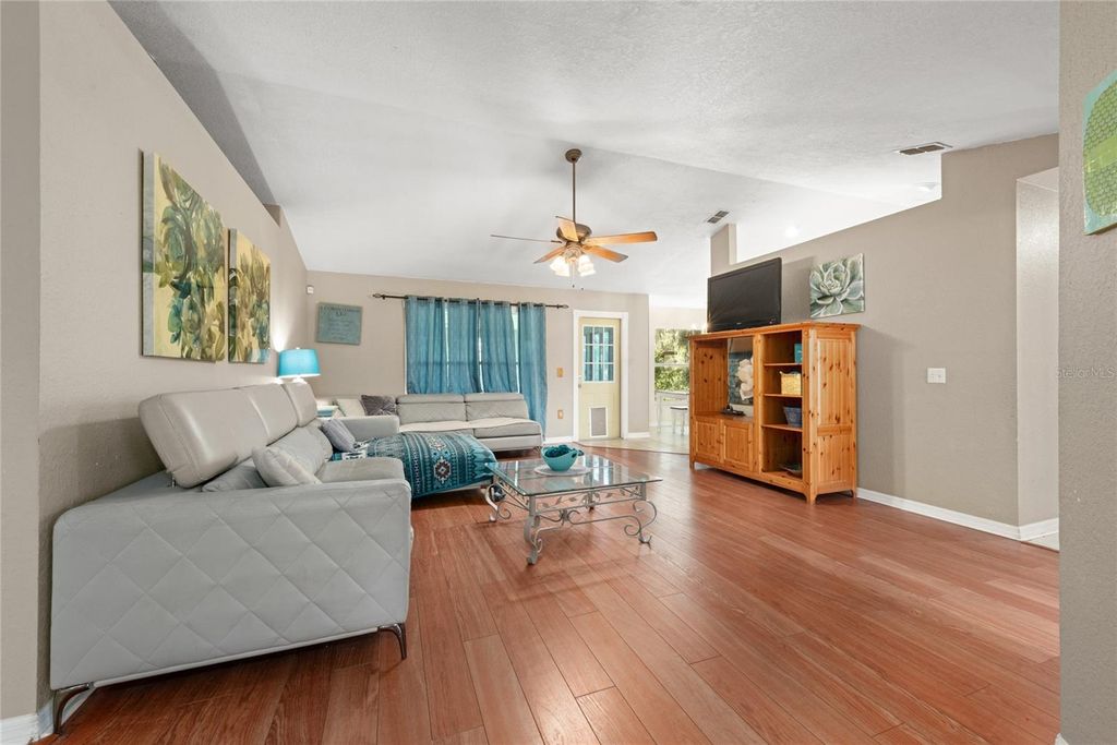 Photo of 1405 Ashbury Court, Lakeland, FL 33809 (MLS # S5129438)