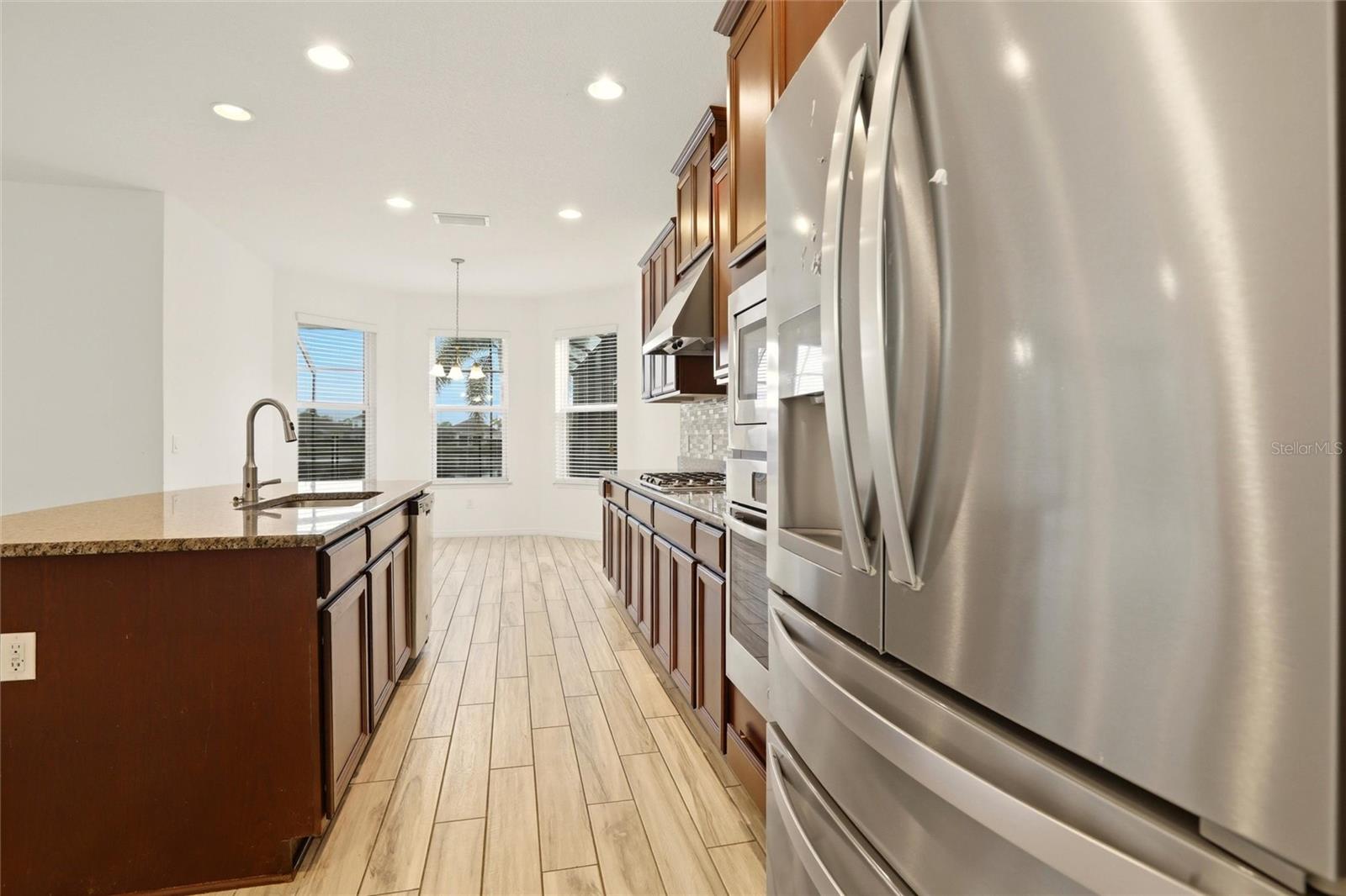 ARBOR LAKES ON PALMER RANCH - Residential