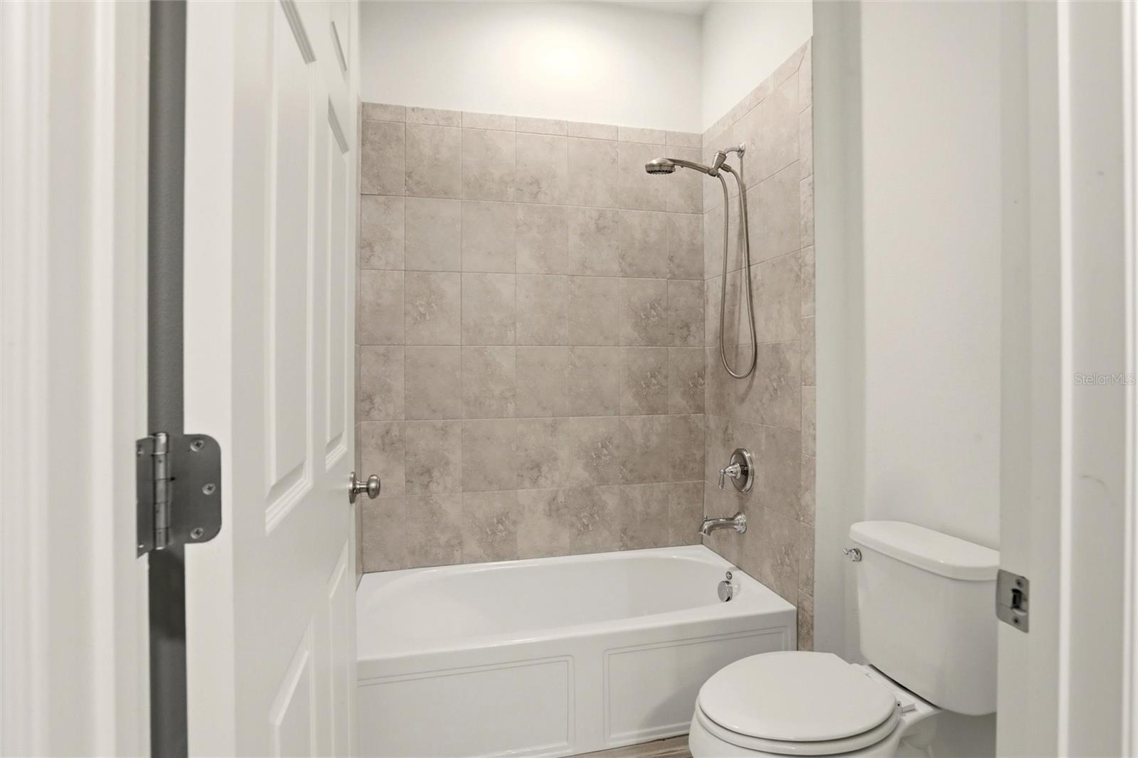 ARBOR LAKES ON PALMER RANCH - Residential