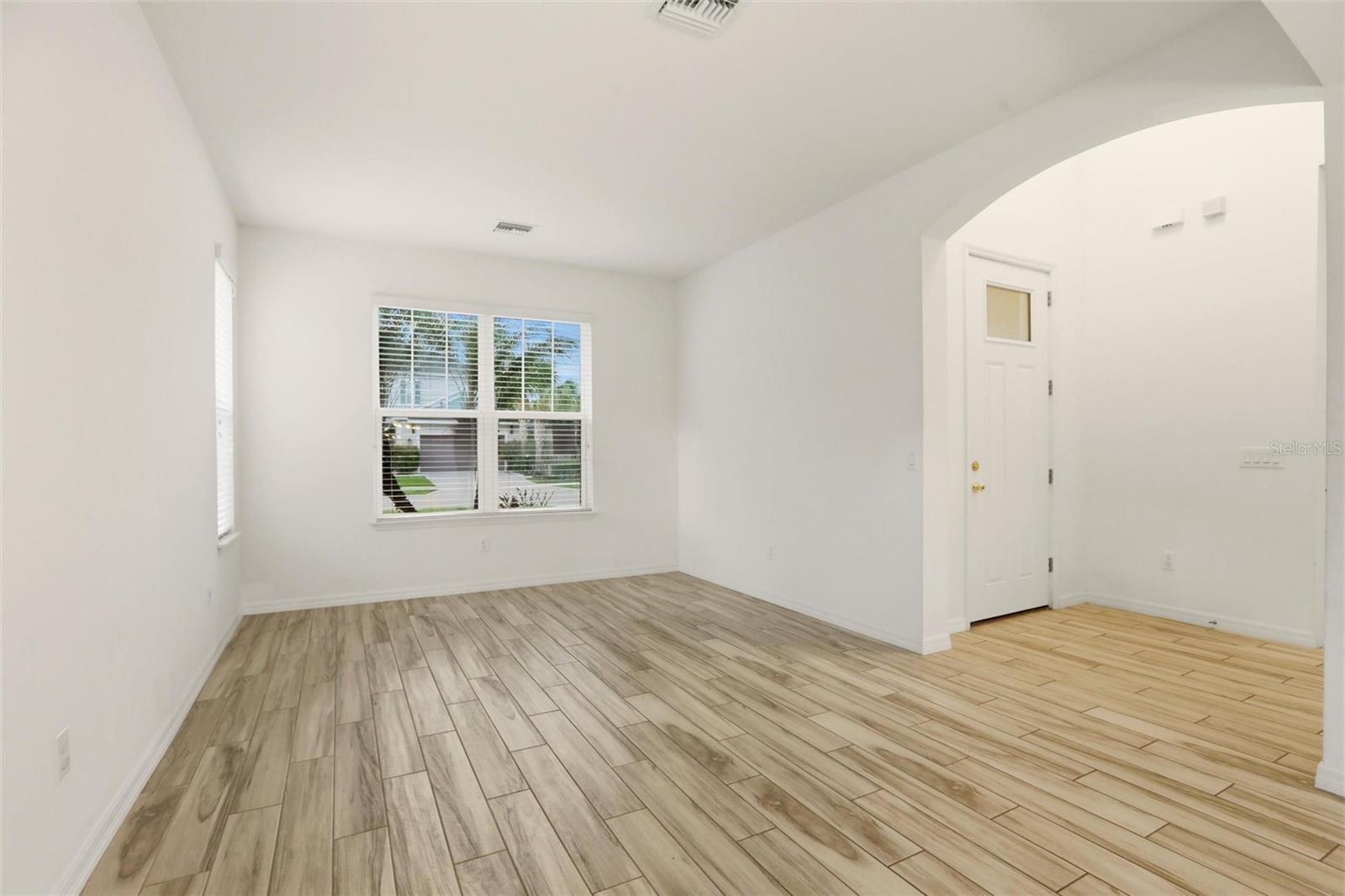 ARBOR LAKES ON PALMER RANCH - Residential