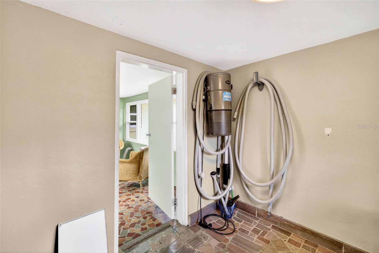 TEMPLE TERRACE RIVERSIDE SUB - Residential