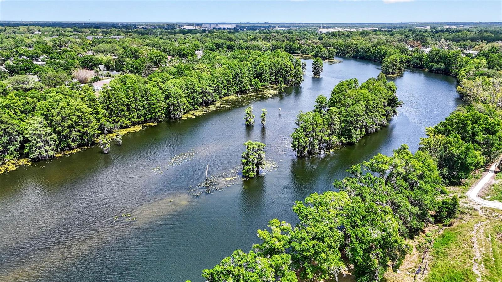 TEMPLE TERRACE RIVERSIDE SUB - Residential