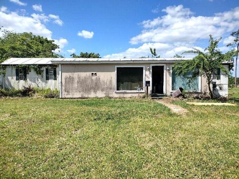513 KING CHARLES CIRCLE DELAND FL 32724