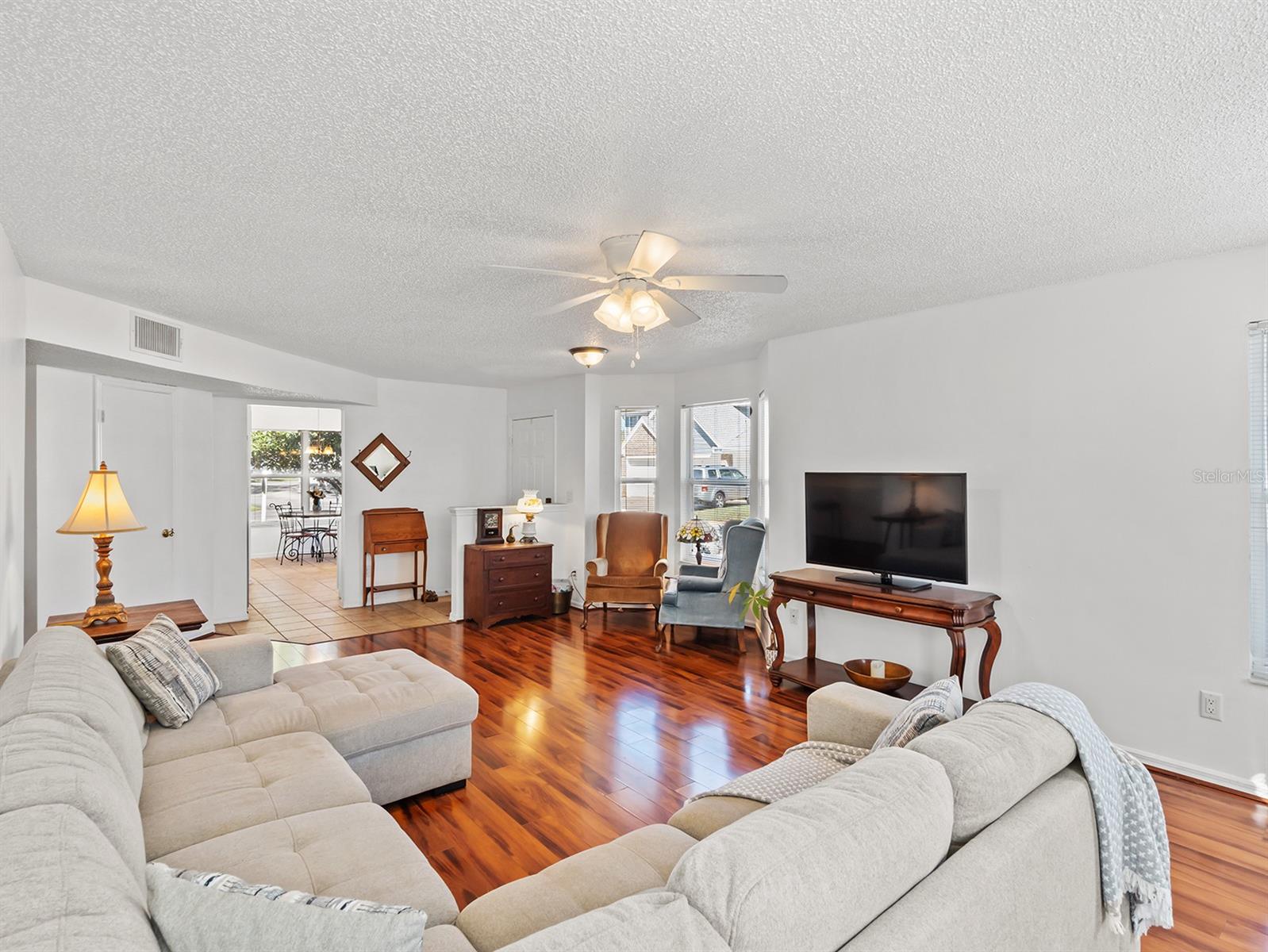 COACH HOMES AT MARINERS VILLAGE - Residential