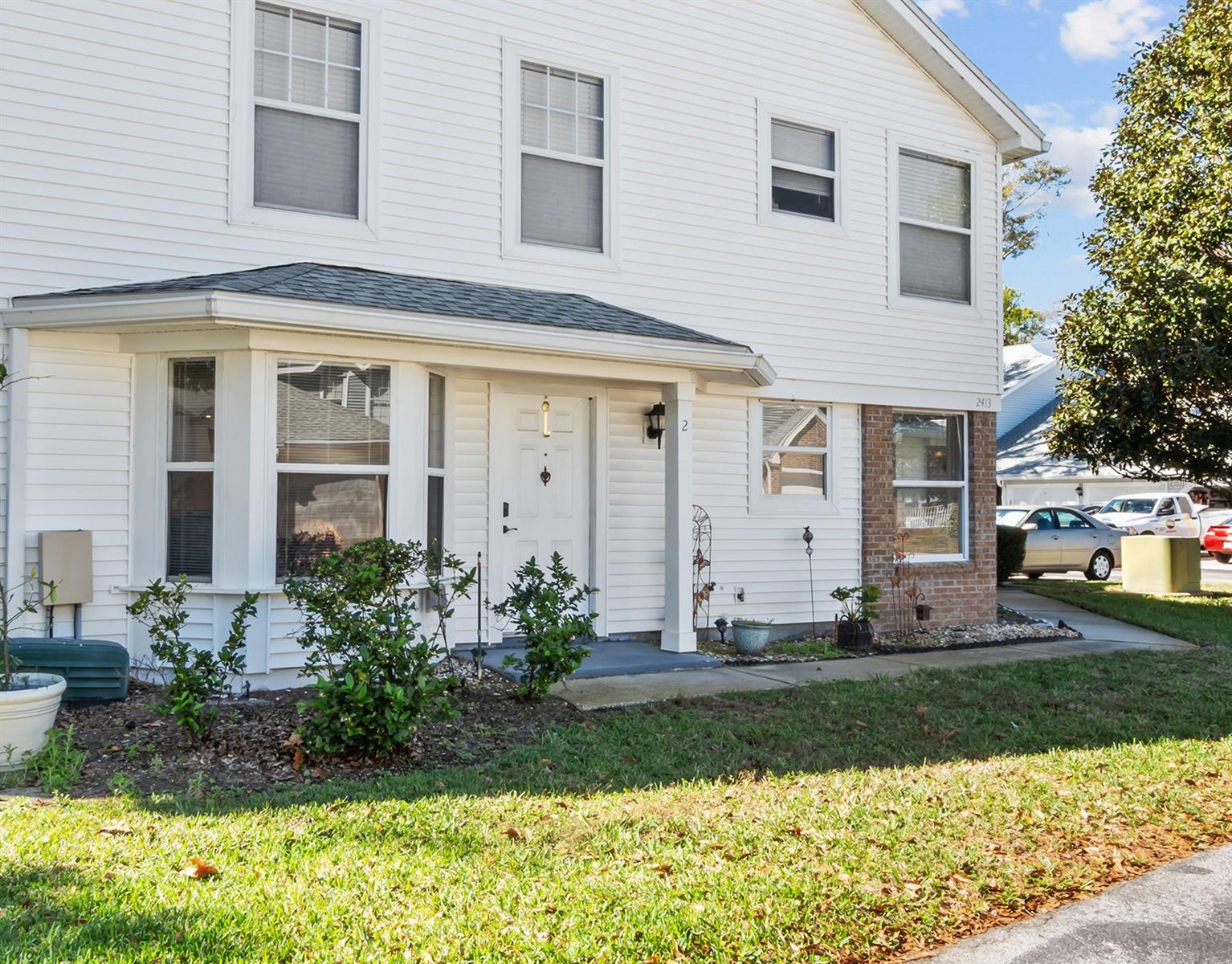 COACH HOMES AT MARINERS VILLAGE - Residential