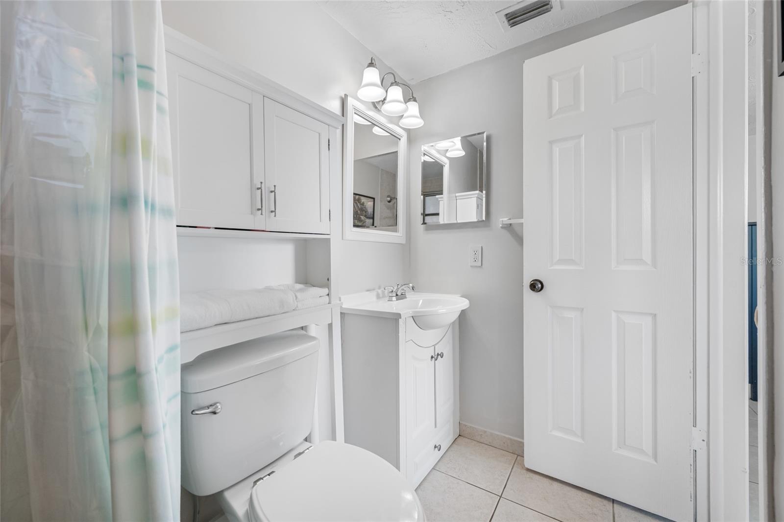 ALOHA GARDENS - Residential