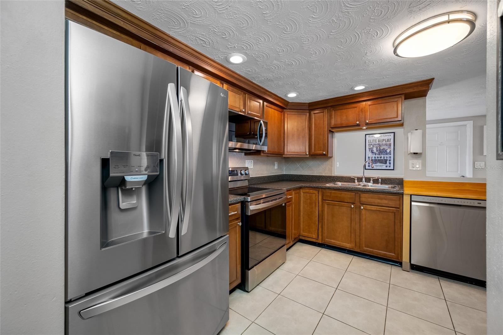 ALOHA GARDENS - Residential