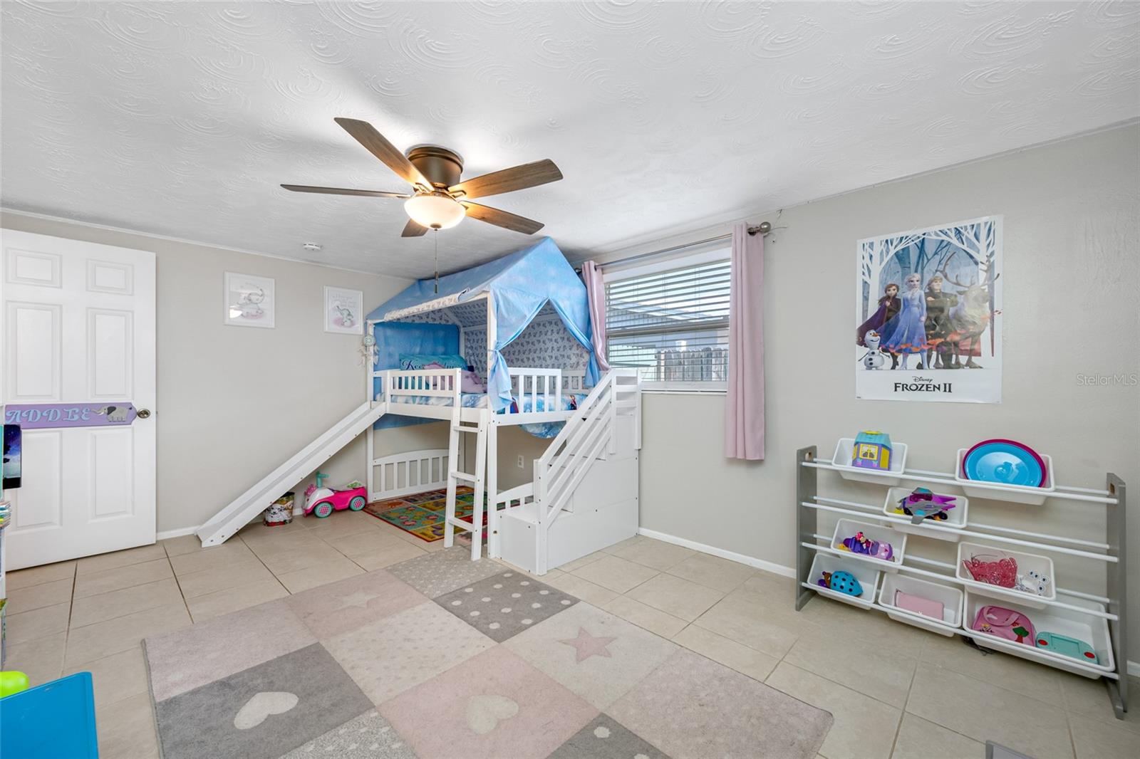 ALOHA GARDENS - Residential