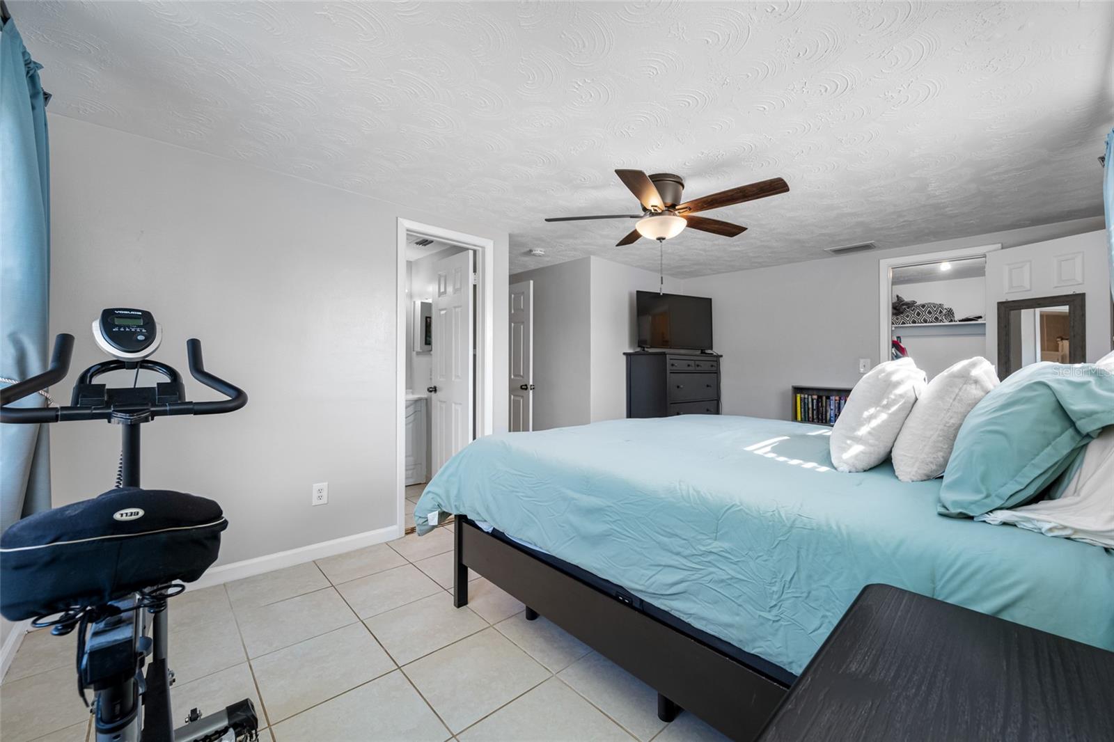 ALOHA GARDENS - Residential