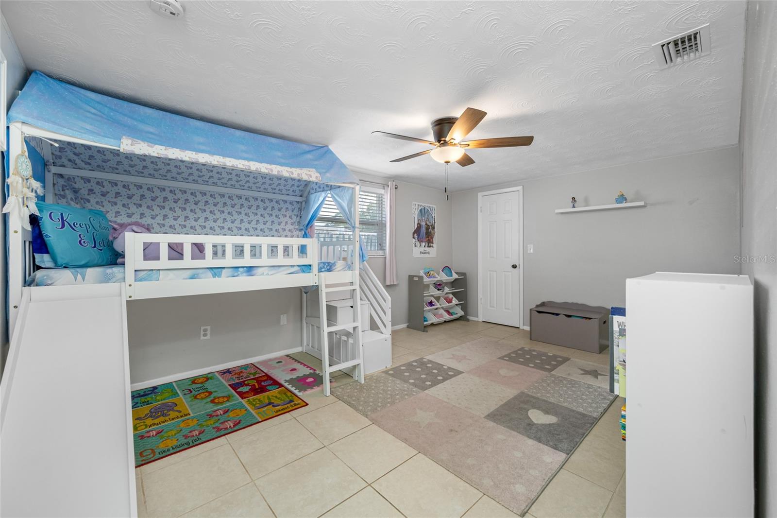 ALOHA GARDENS - Residential