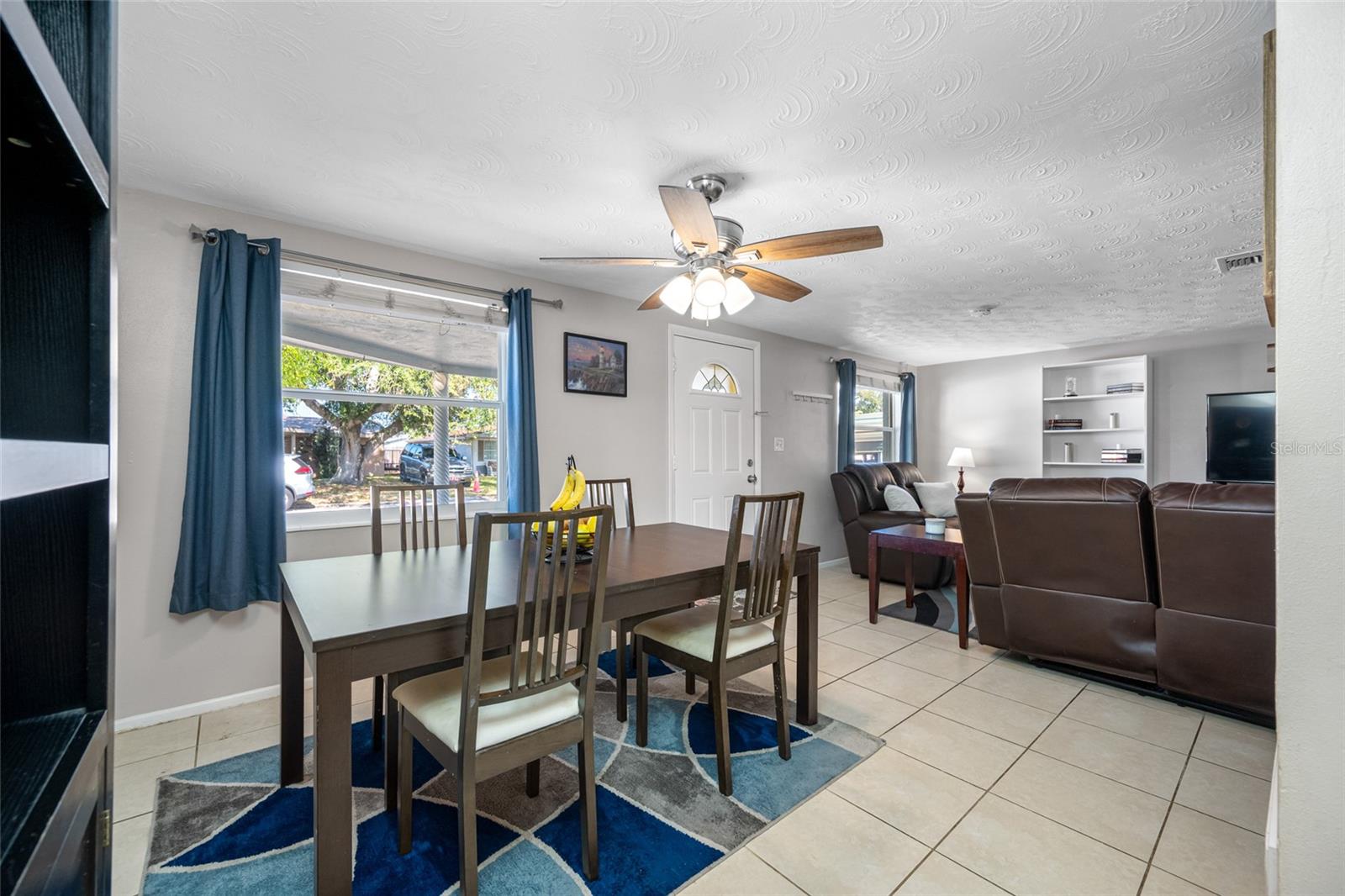 ALOHA GARDENS - Residential