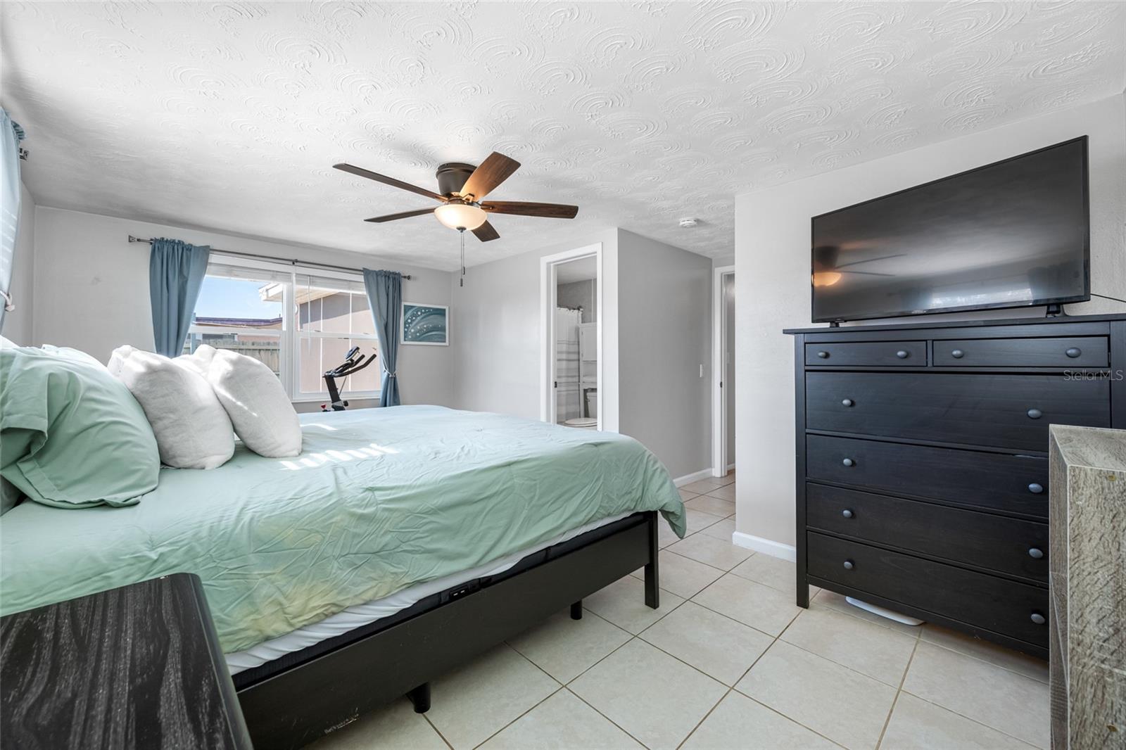 ALOHA GARDENS - Residential