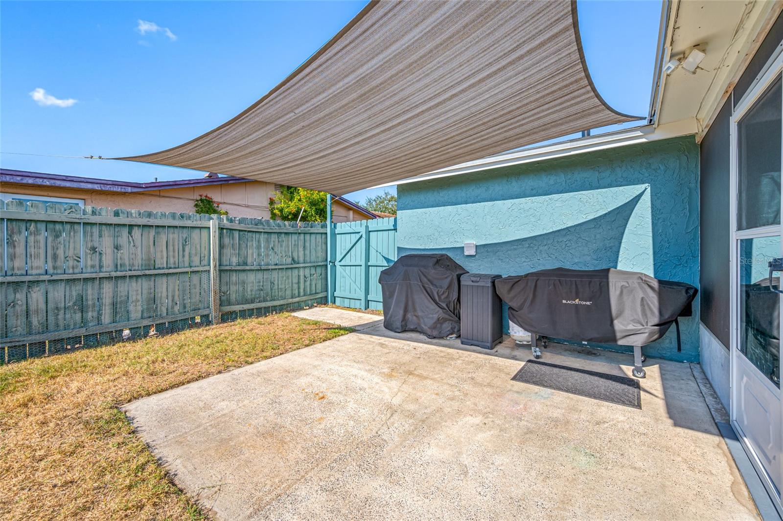 ALOHA GARDENS - Residential