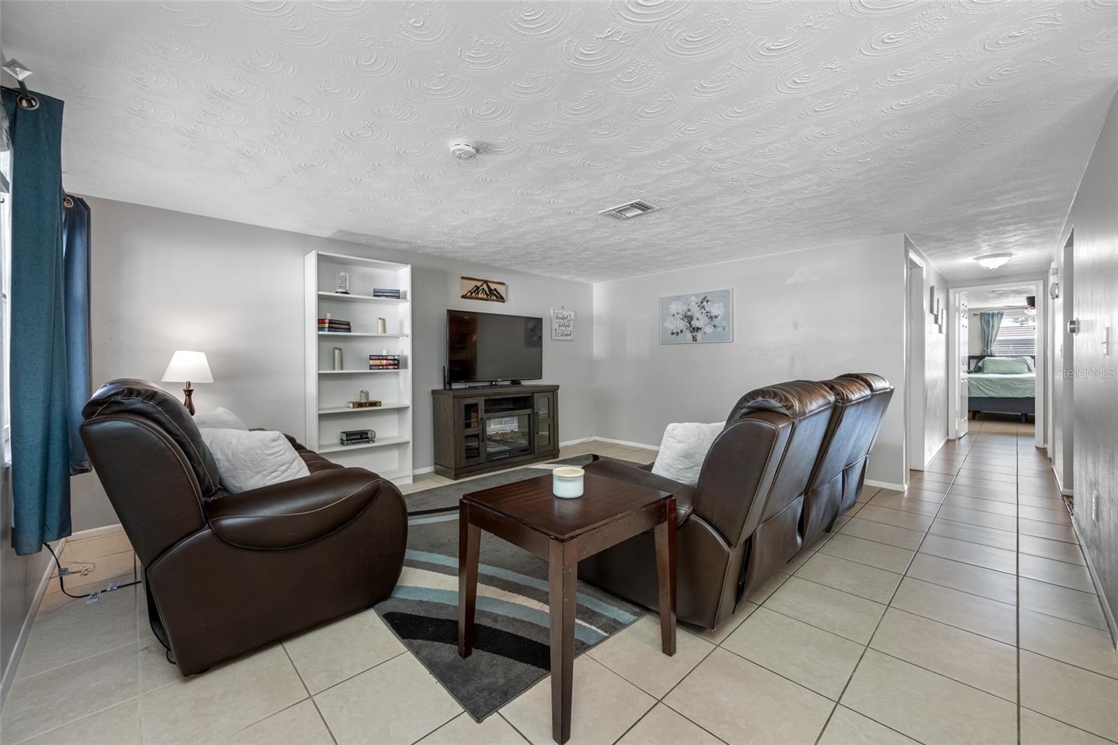 ALOHA GARDENS - Residential