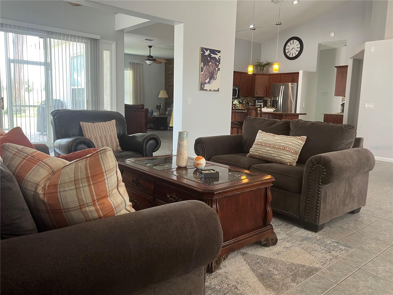 OCALA PALMS UN VI - Residential Lease