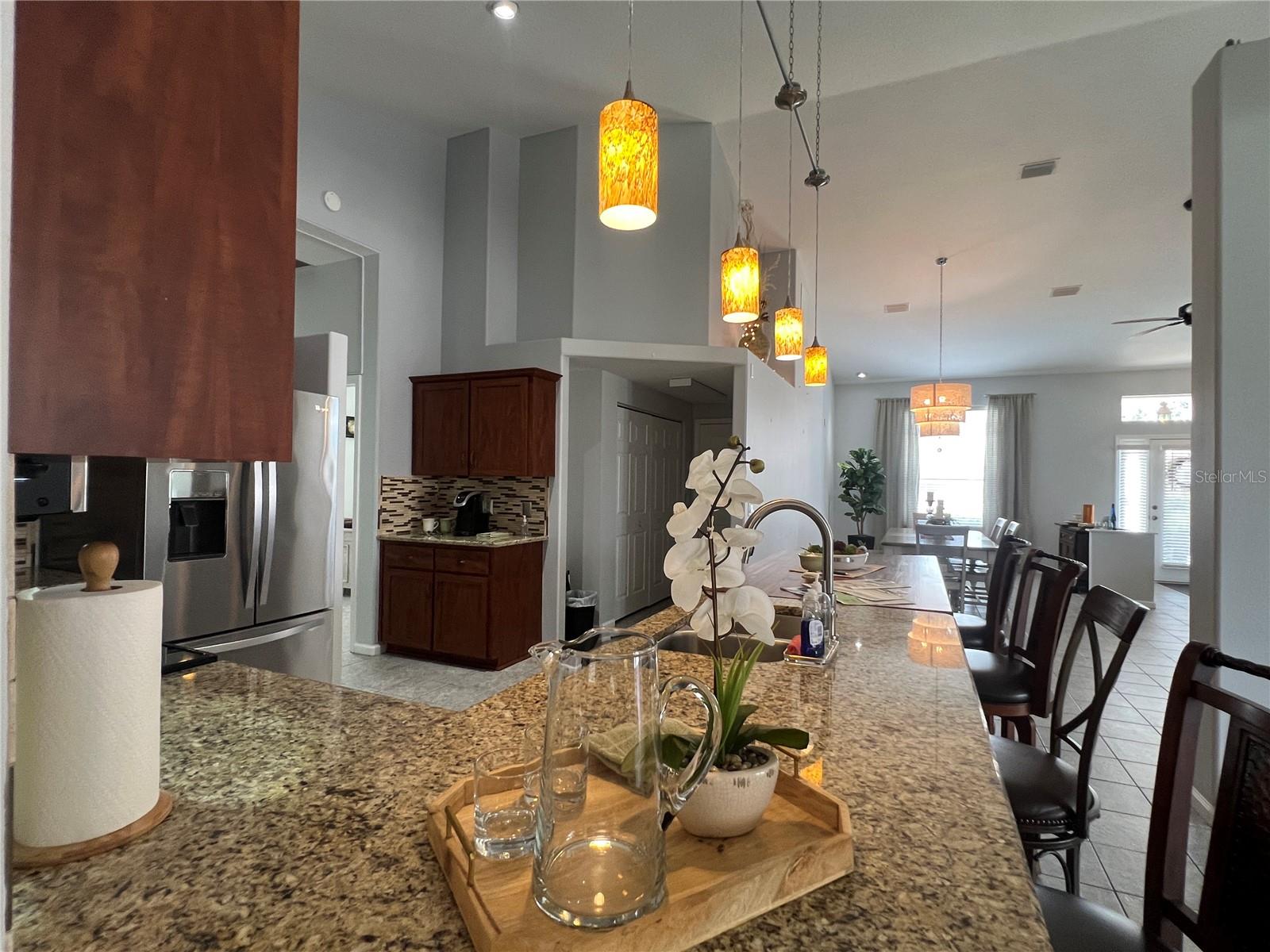 OCALA PALMS UN VI - Residential Lease