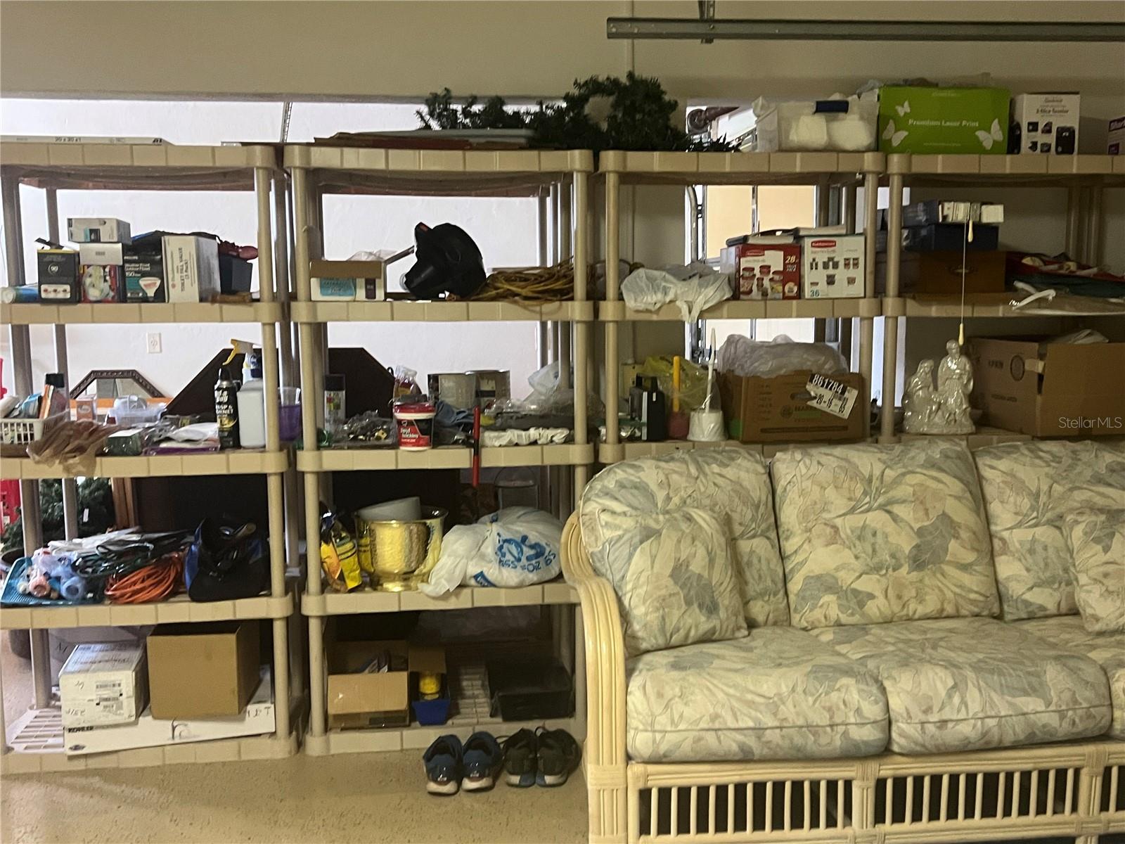 OCALA PALMS UN VI - Residential Lease