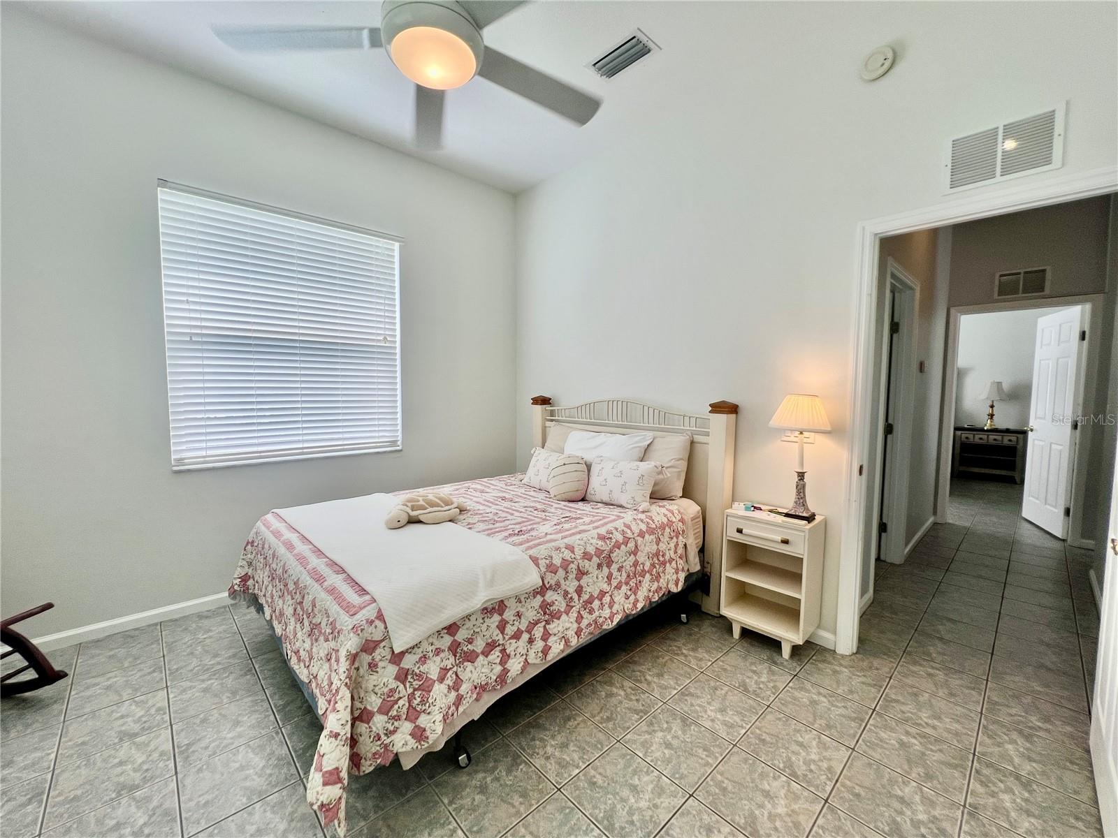 OCALA PALMS UN VI - Residential Lease