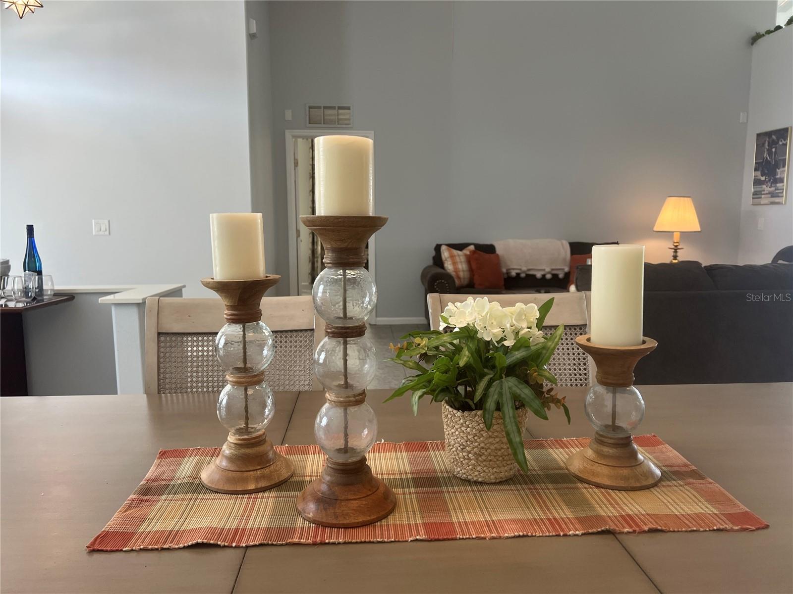 OCALA PALMS UN VI - Residential Lease