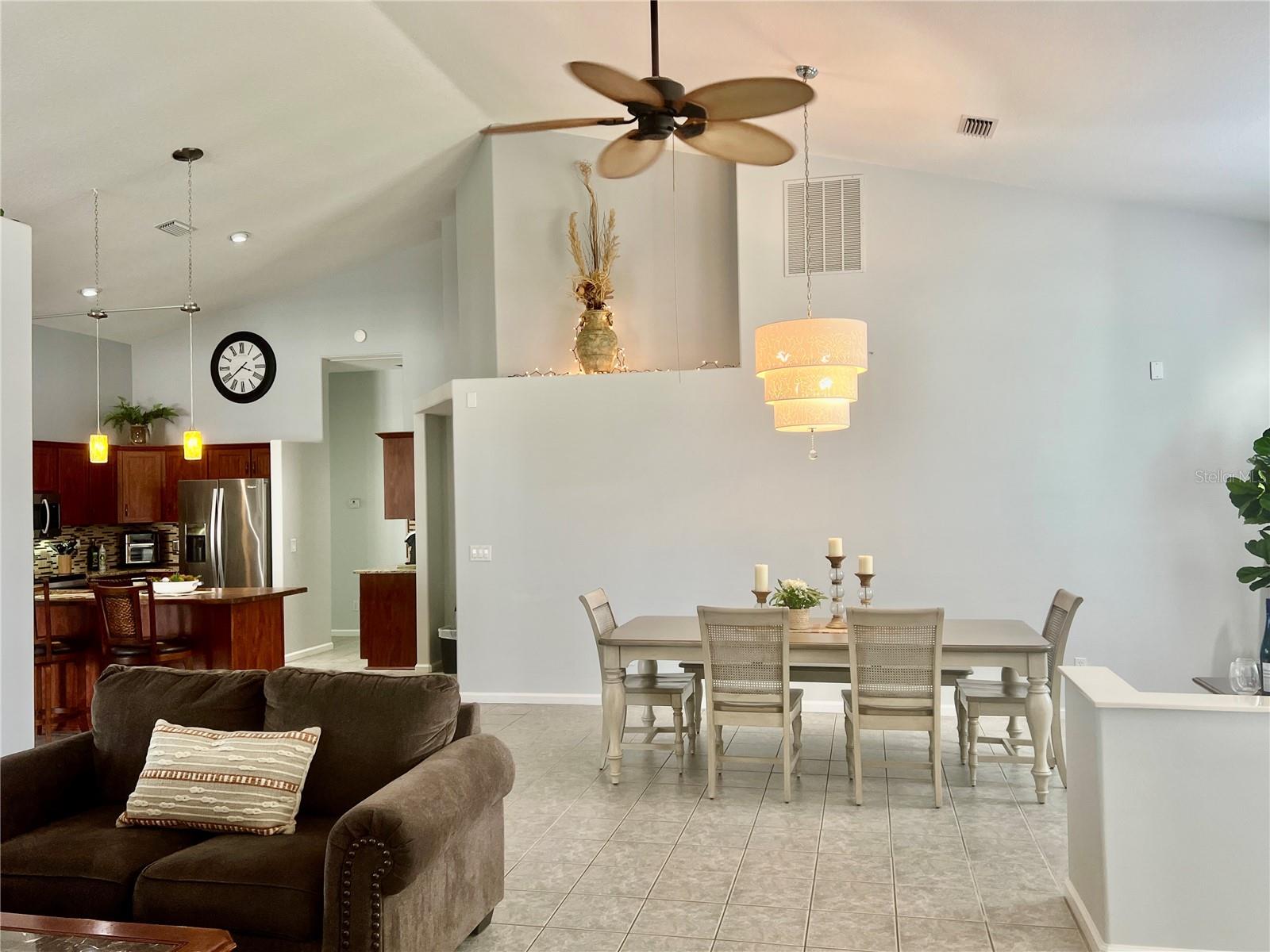 OCALA PALMS UN VI - Residential Lease