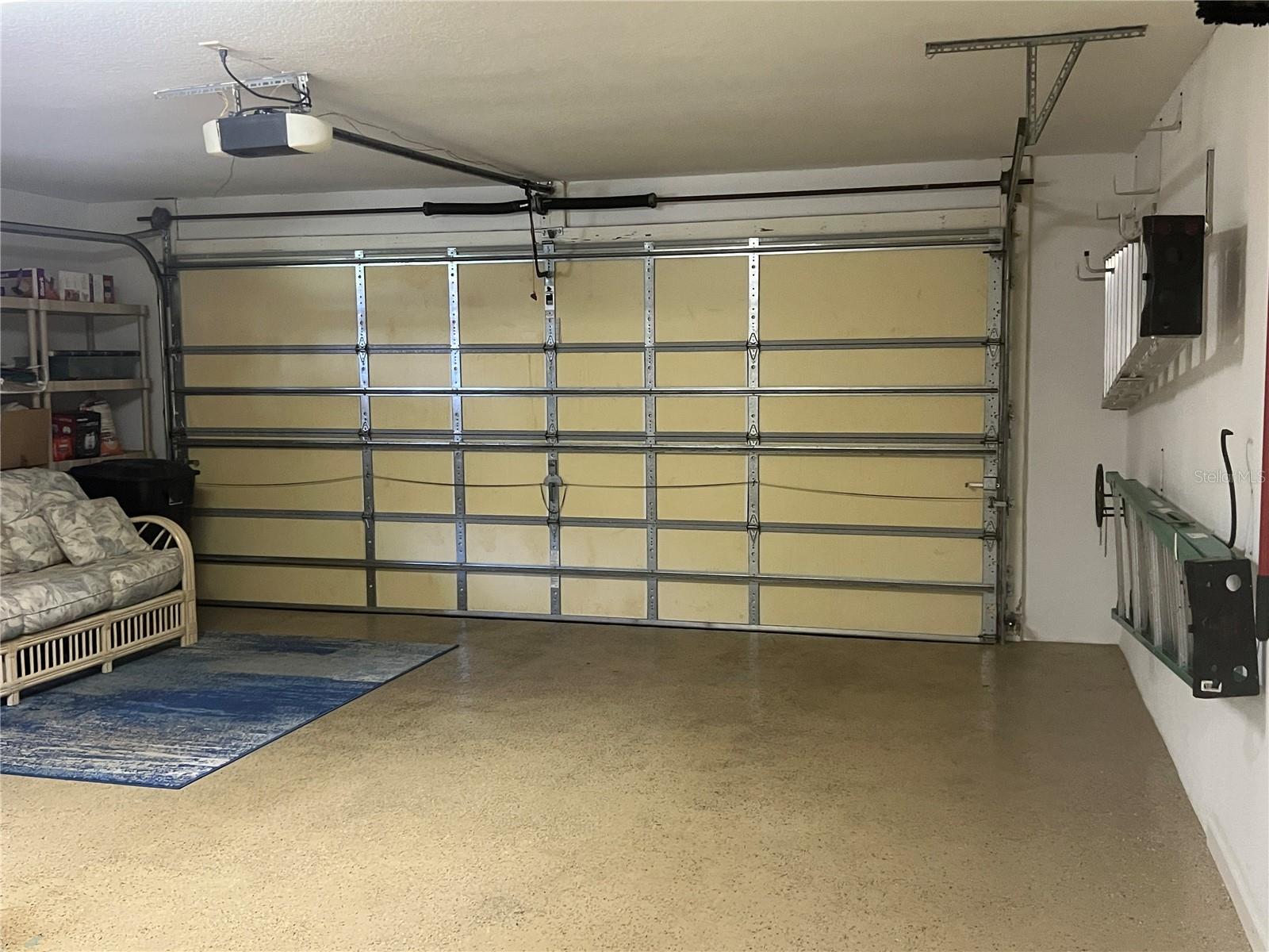 OCALA PALMS UN VI - Residential Lease