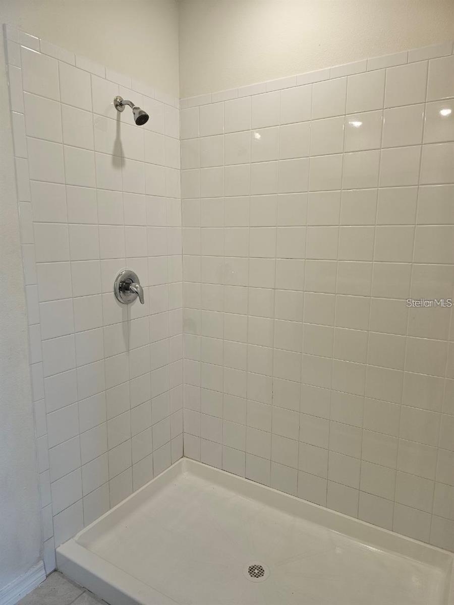 EDEN HILLS - Residential Lease