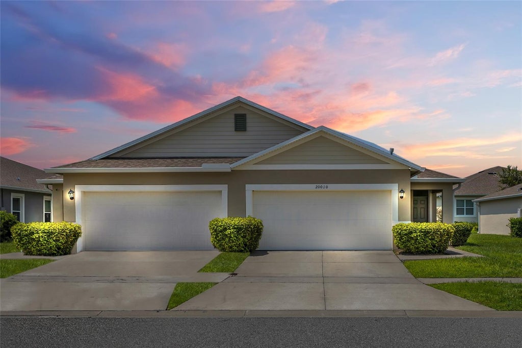 Photo of 20010 Royal Tern Court, Leesburg, FL 34748 (MLS # G5115662)