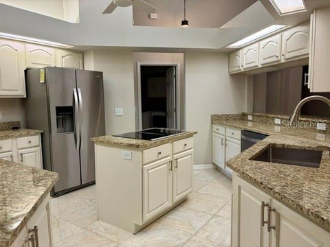 Tiny photo for 3909 SE 8th Street, Ocala, FL 34471 (MLS # OM729727)