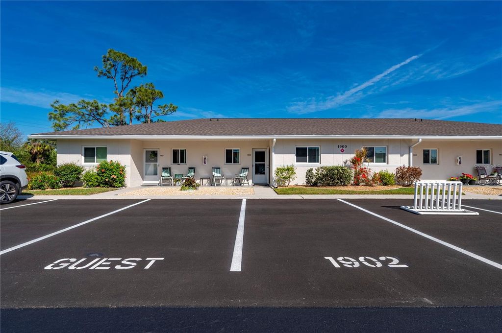 Photo of 12538 SW Kingsway Circle #1902, Lake Suzy, FL 34269 (MLS # C7514428)