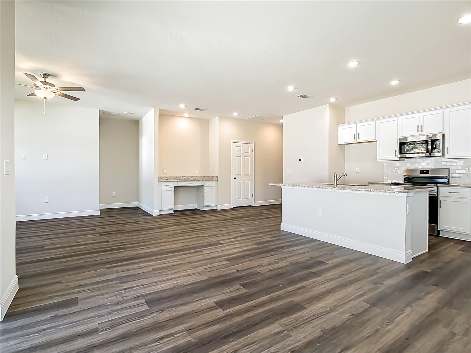 1581 - PORT CHARLOTTE SUB 27 - Residential