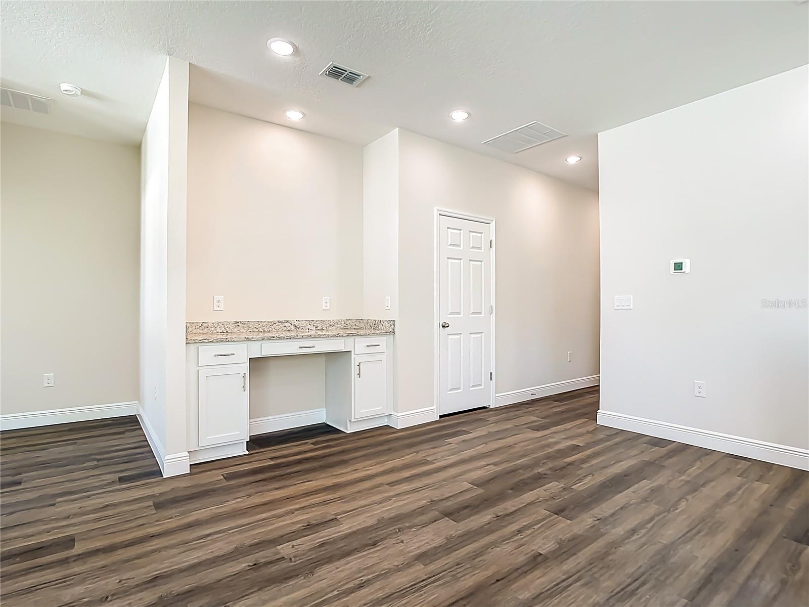 1581 - PORT CHARLOTTE SUB 27 - Residential