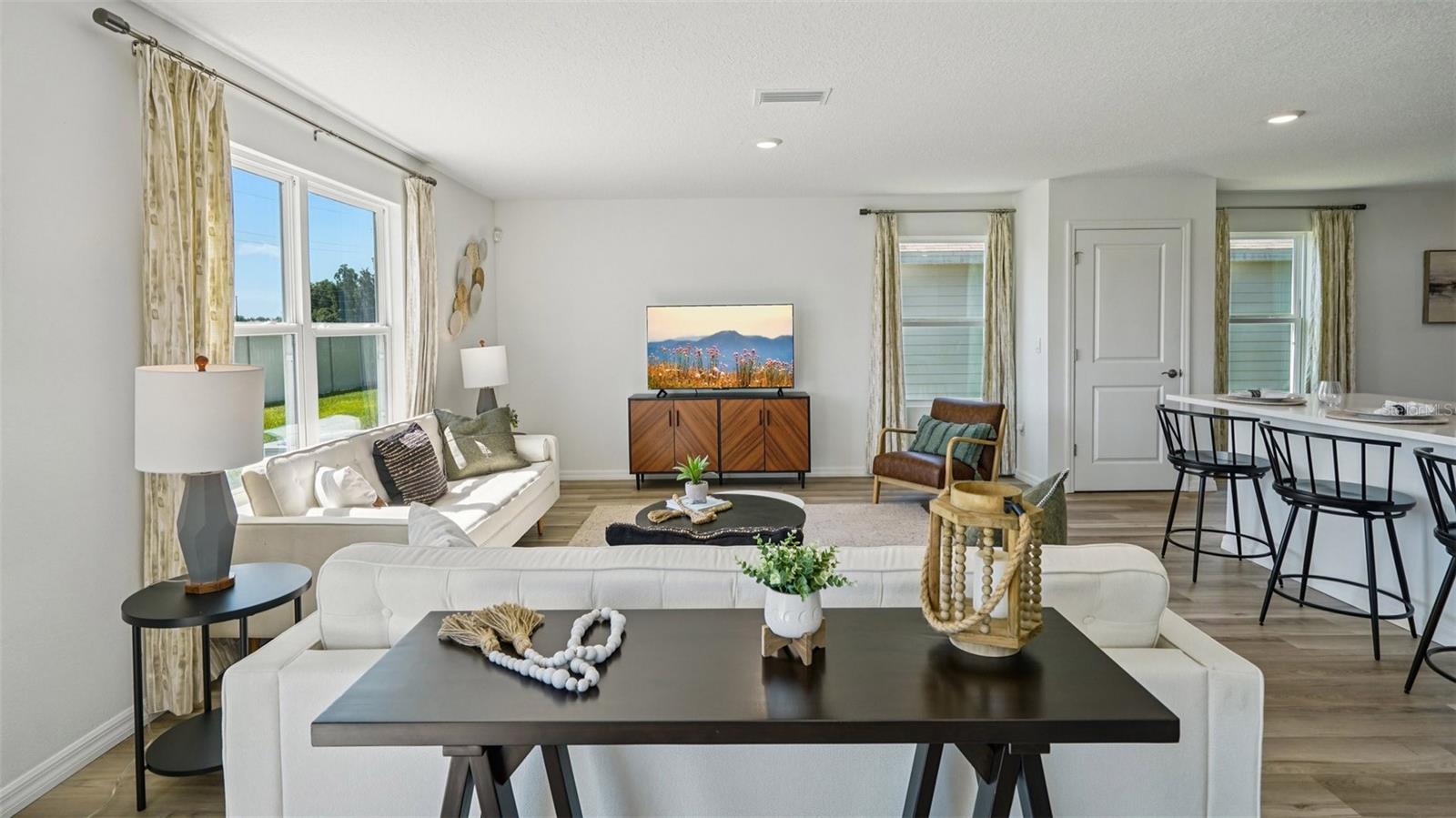 AVALON WOODS - Residential