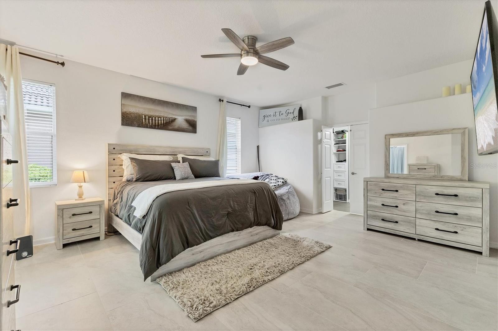 RIVER PLACE - Residential