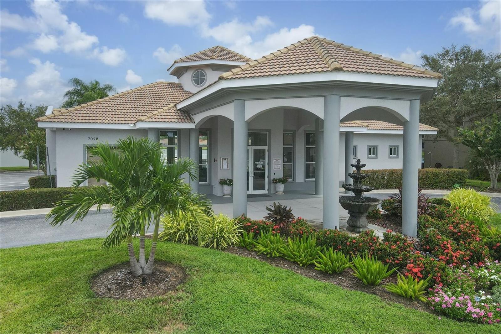 RIVER PLACE - Residential