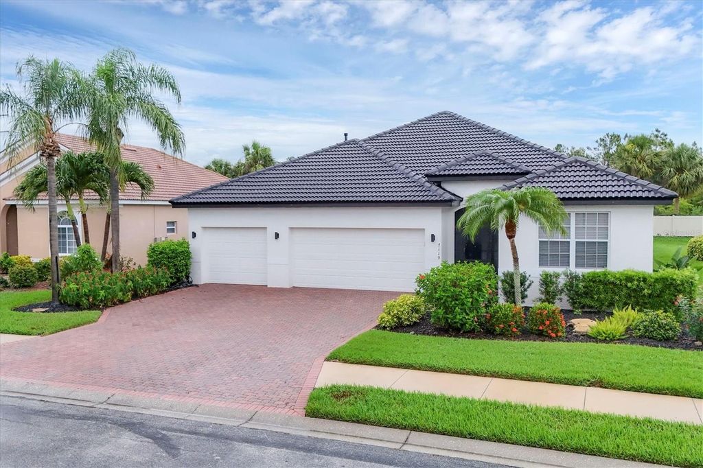 Photo of 7119 67th Terrace E, Bradenton, FL 34203 (MLS # A4655056)