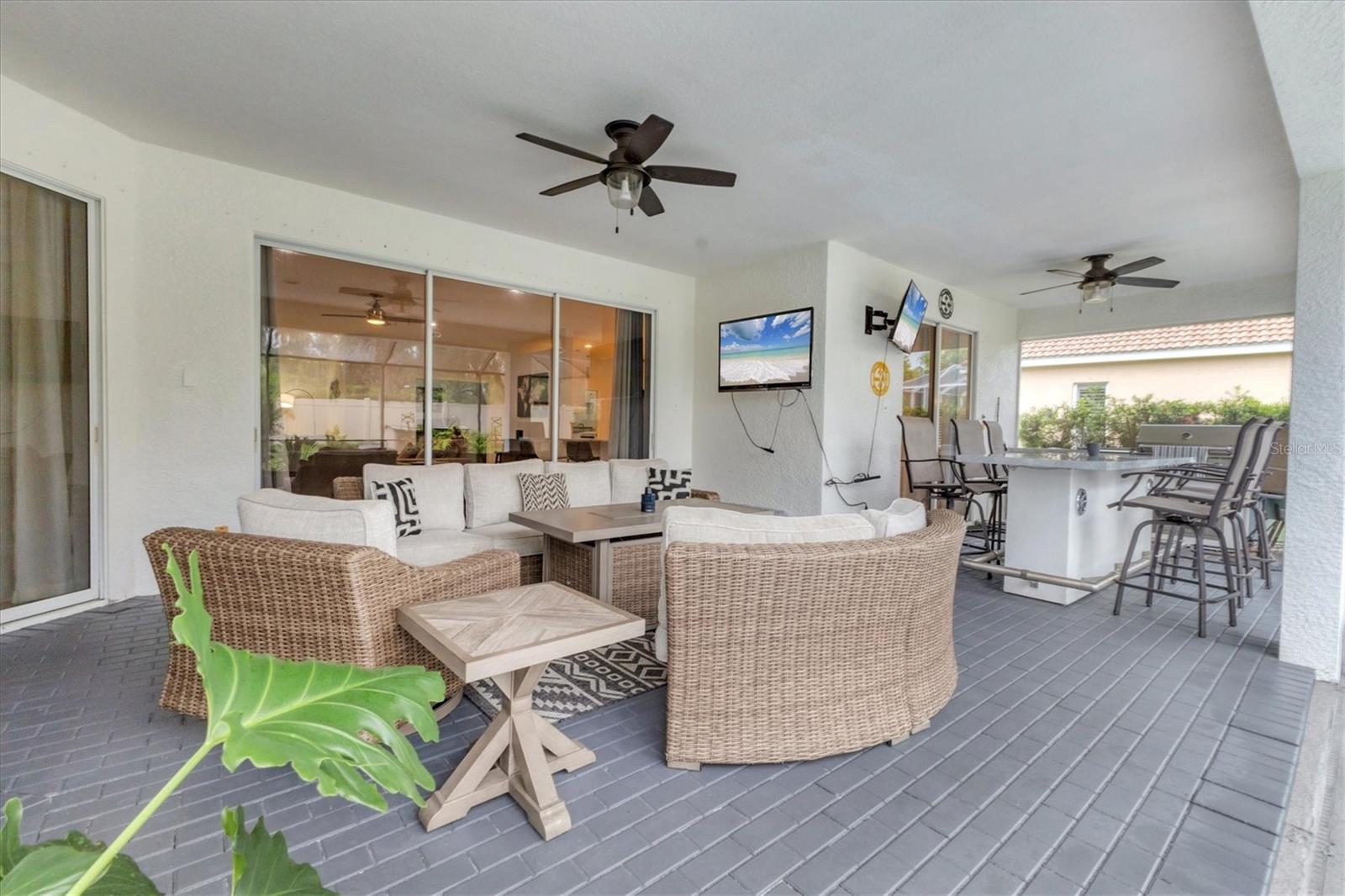 RIVER PLACE - Residential