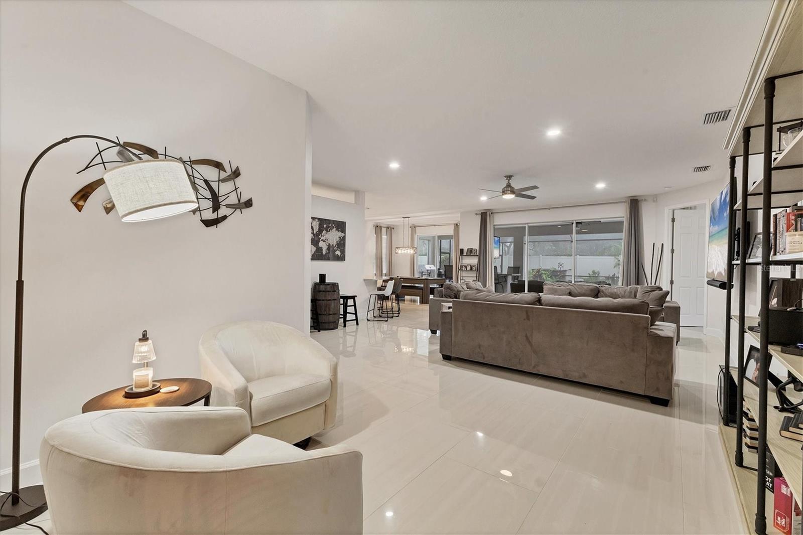 RIVER PLACE - Residential