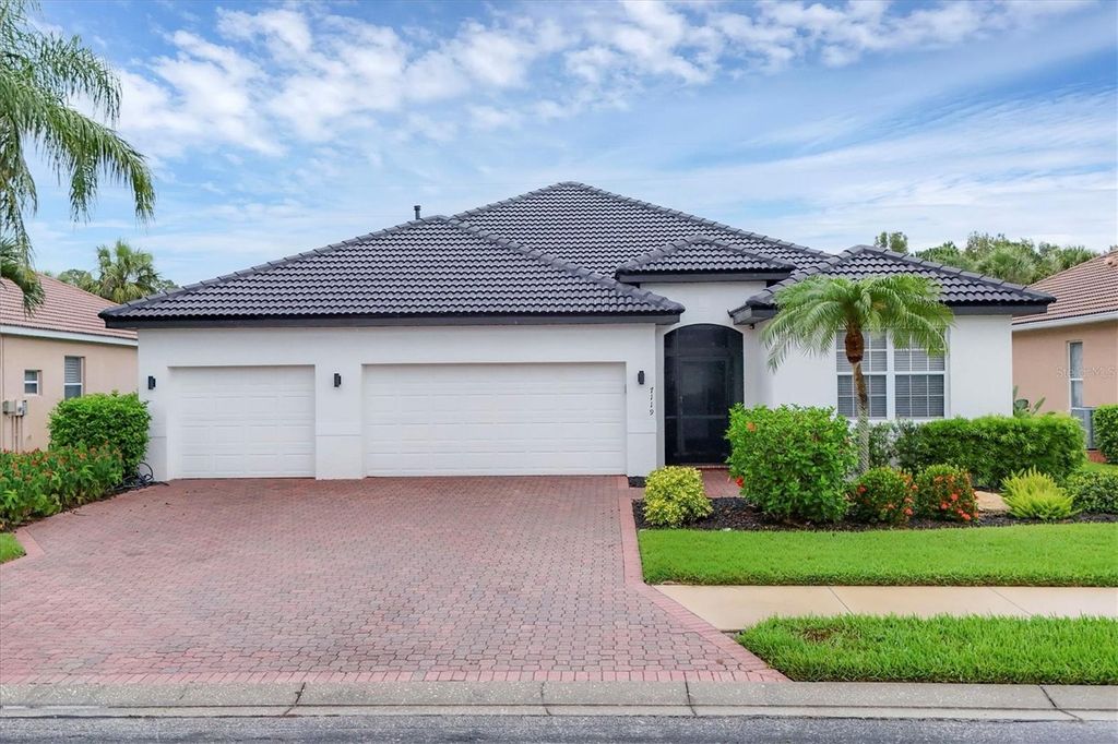 Photo of 7119 67th Terrace E, Bradenton, FL 34203 (MLS # A4655056)