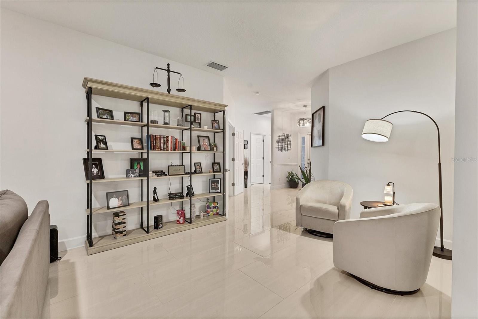 RIVER PLACE - Residential