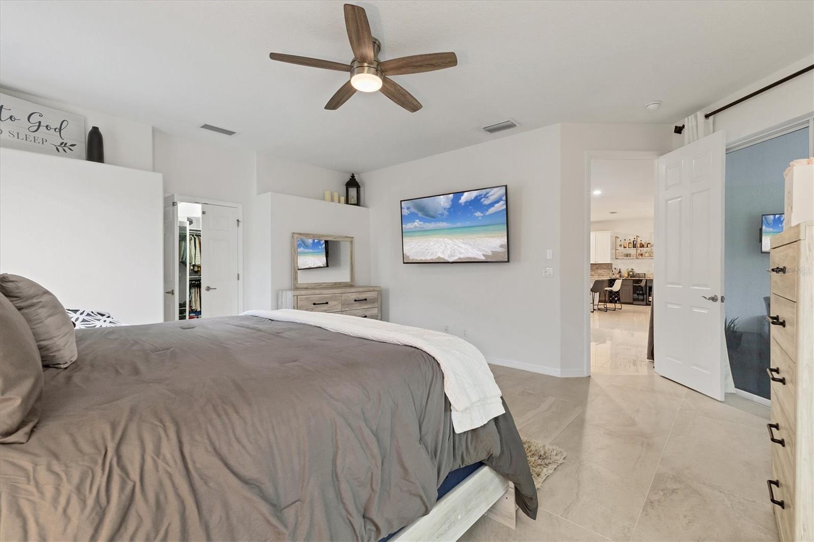 RIVER PLACE - Residential