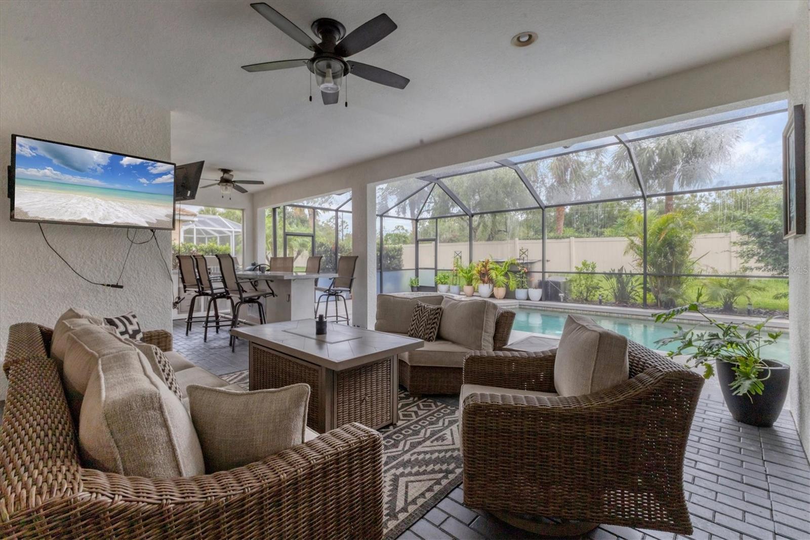 RIVER PLACE - Residential