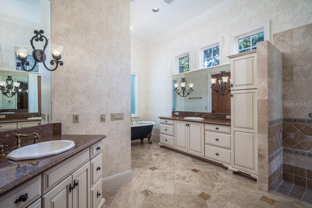 ISLEWORTH - Residential