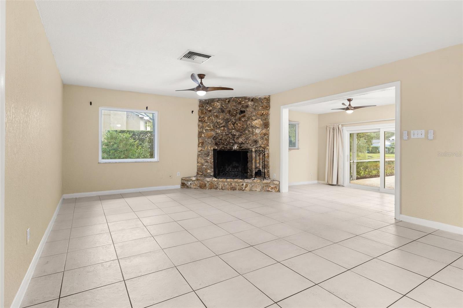 SWEETWATER OAKS SEC 04 - Residential