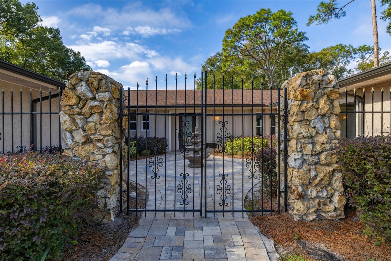 SWEETWATER OAKS SEC 04 - Residential