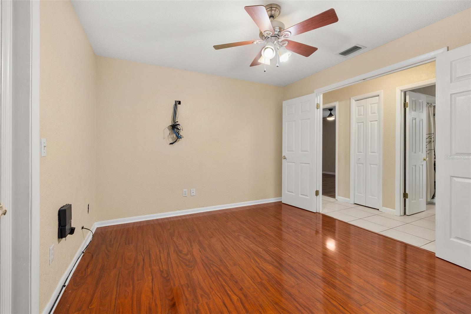 SWEETWATER OAKS SEC 04 - Residential